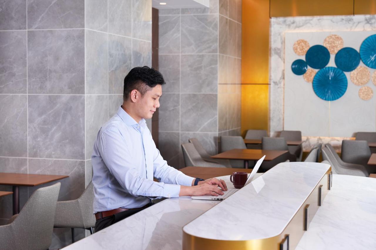 Travelodge Honmachi Осака Екстериор снимка