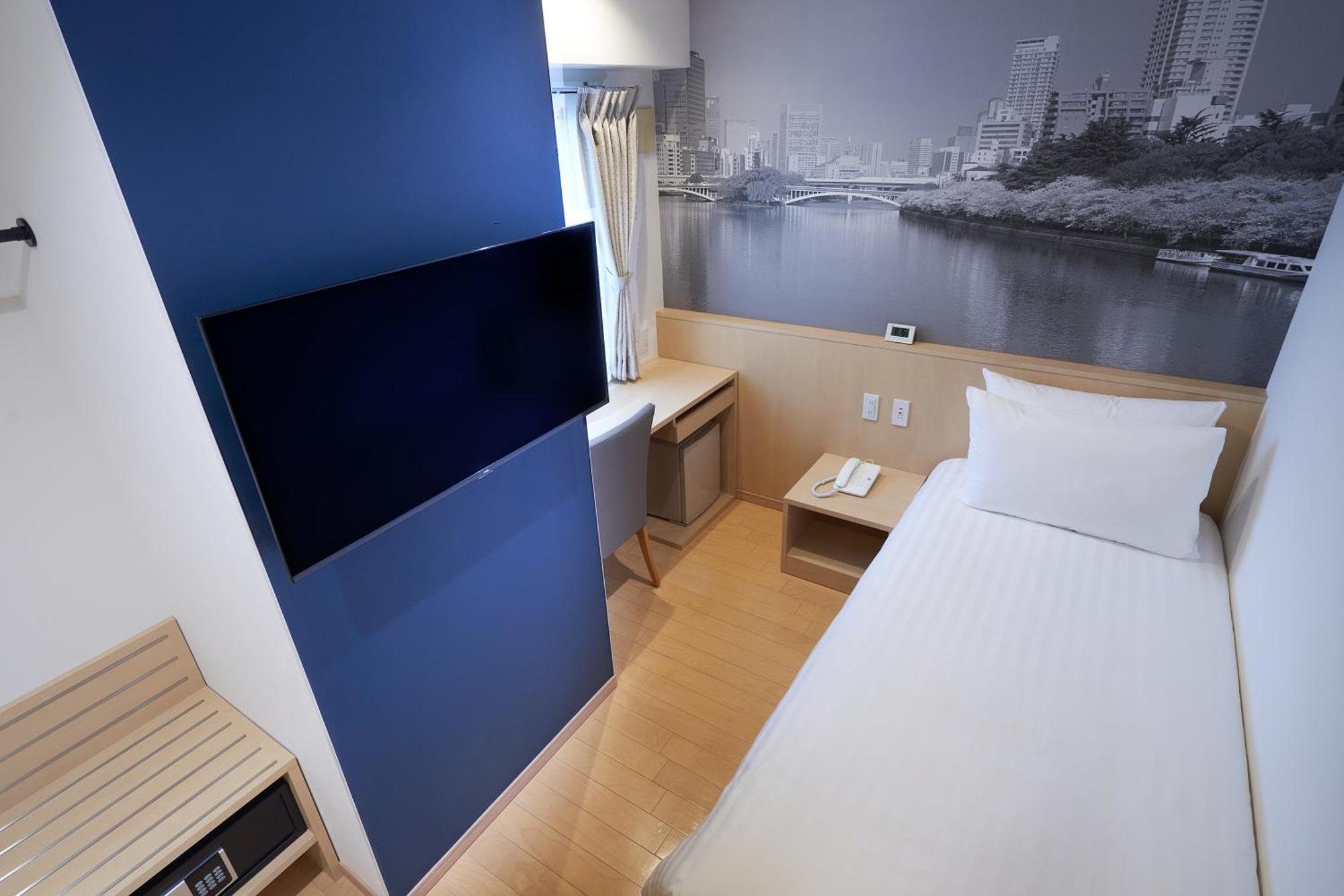 Travelodge Honmachi Осака Екстериор снимка