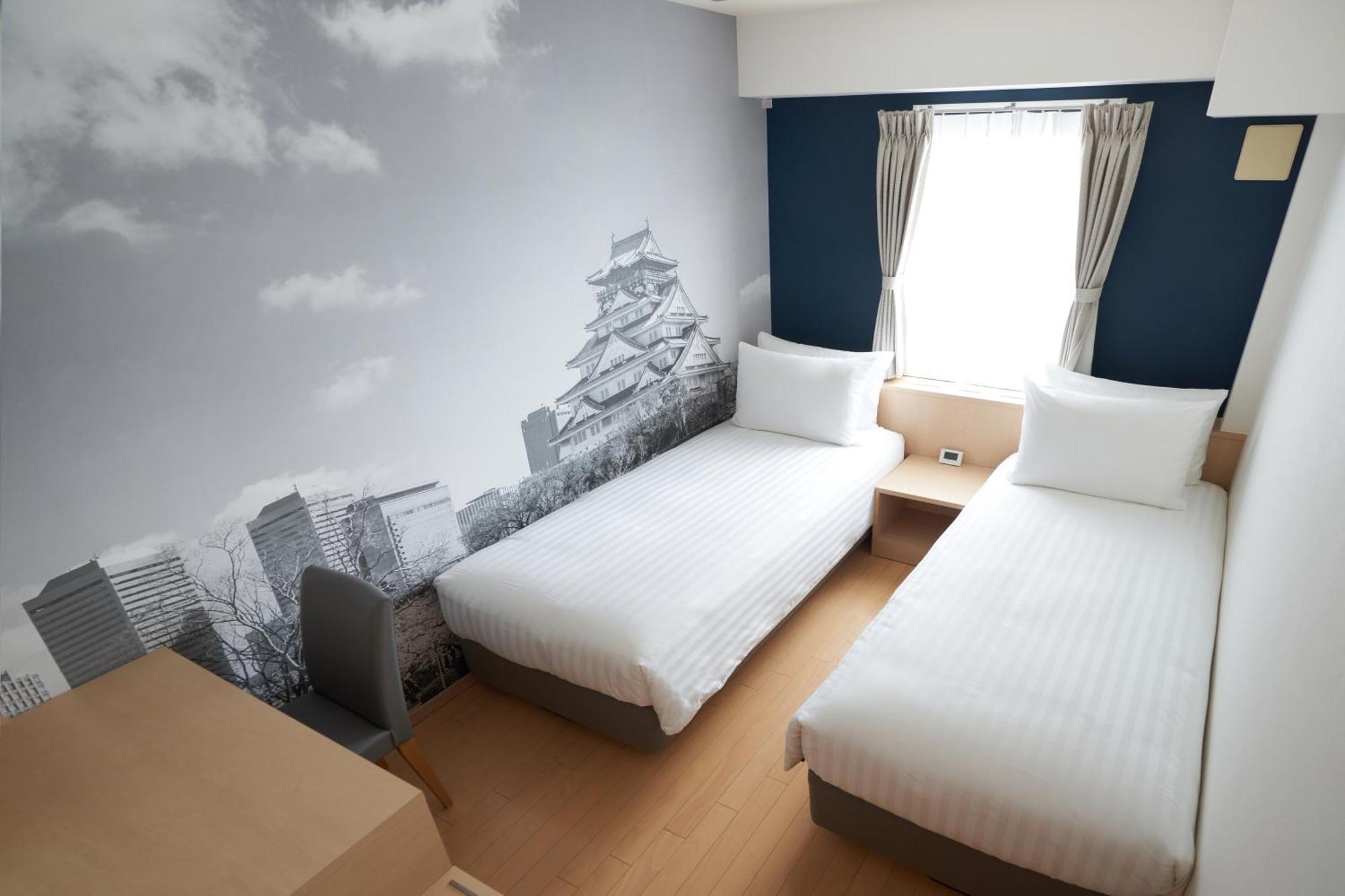 Travelodge Honmachi Осака Екстериор снимка